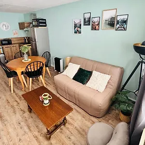  Appartement Chaleureux T2 Au Pied Des Pistes. Appt De 4 A 6 Personnes.